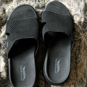 Skechers women’s Black Mesh Slide Sandals